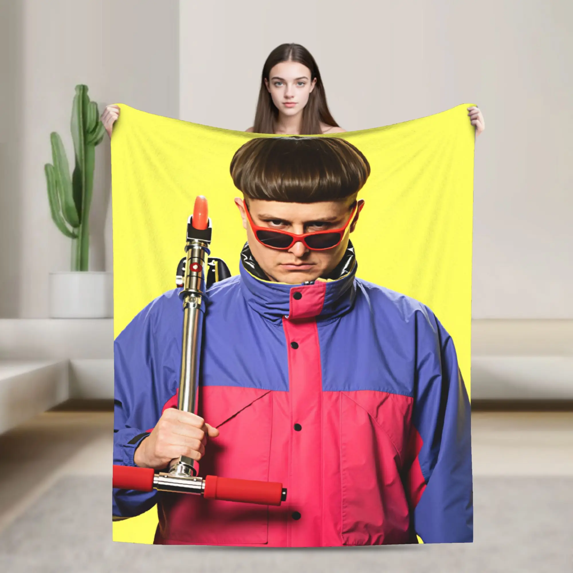 Oliver Tree Holding Scooter Warm Soft Blanket  Print Plane Travel Bedding Throws Outdoor Flannel Bedspread Sofa Bed Cover