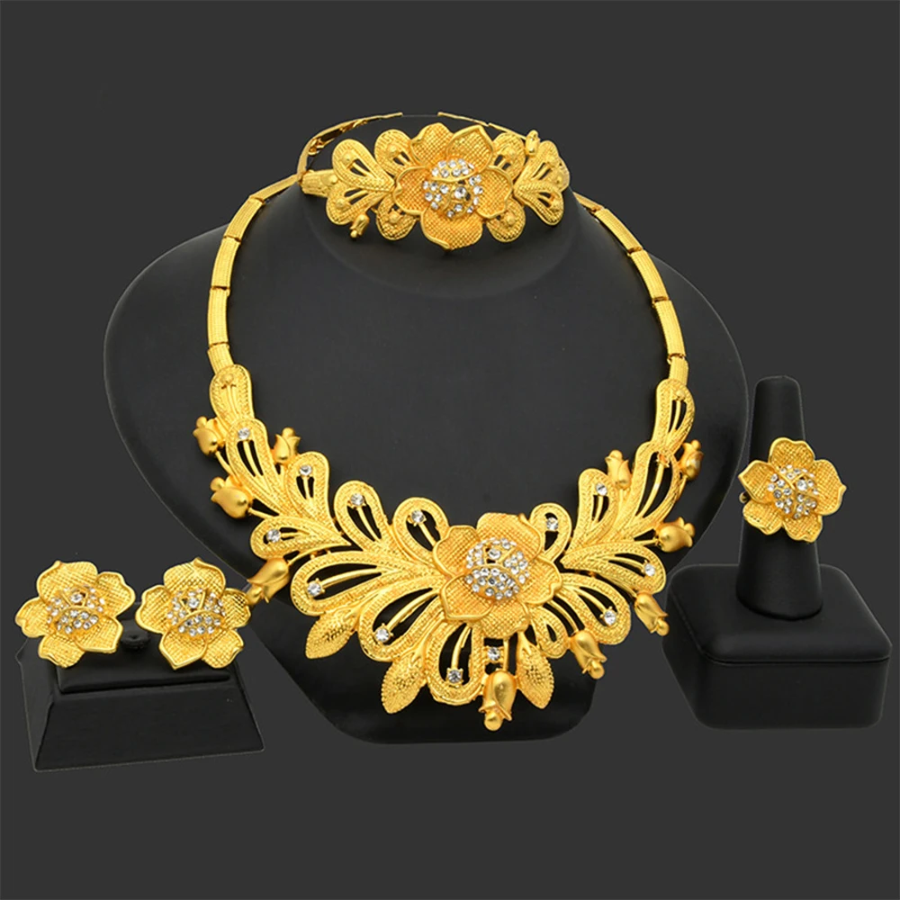 

Classics Jewelry Zircon Necklace Flower Earring Bangles Golden Ring Bracelets Golden Set Hollow Pendants Engagement Bridal Party