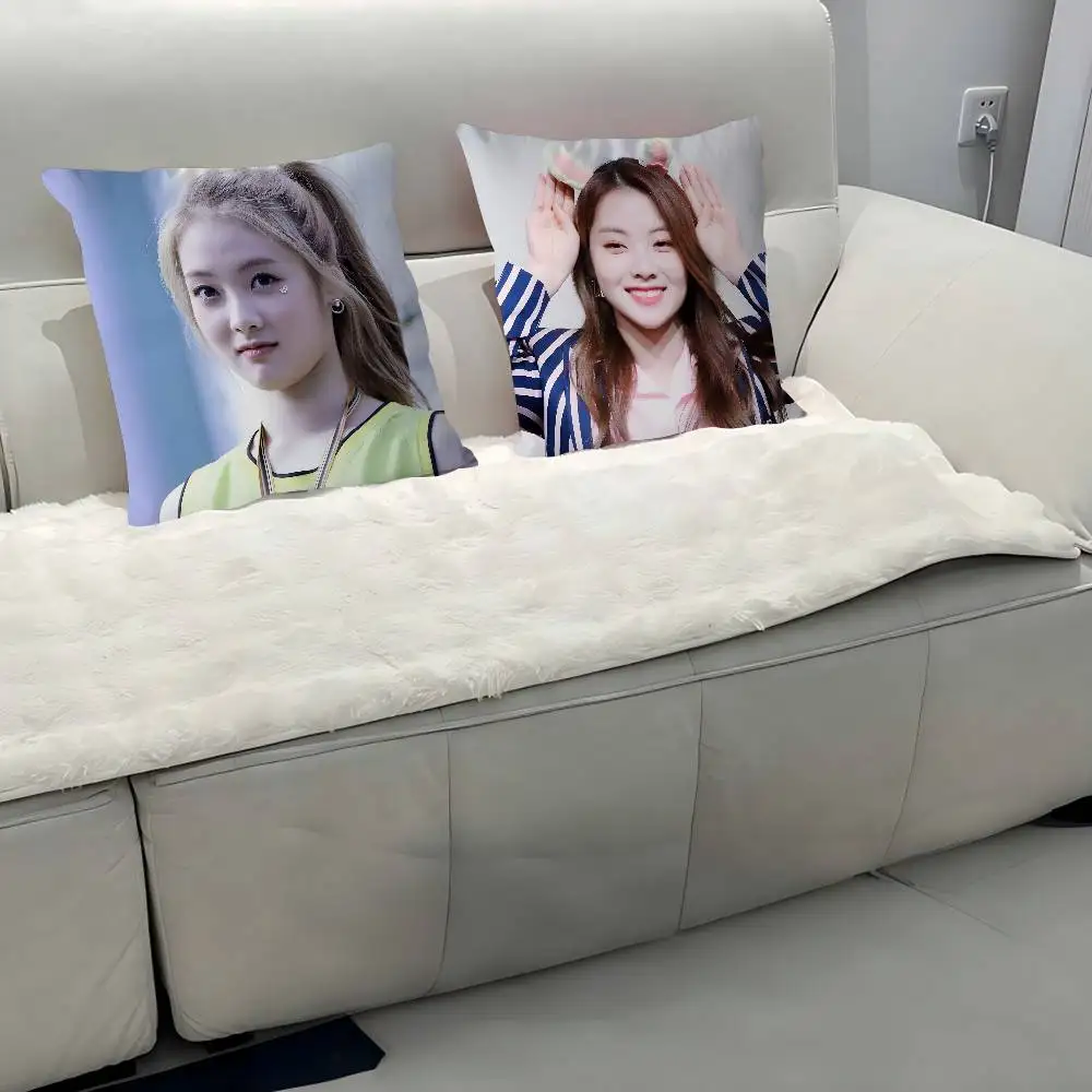 المغني L-Lucy المخدة تون هدية غطاء الوسادة غرفة نوم المنزل أريكة كرسي مقعد ديكور كيس وسادة #2