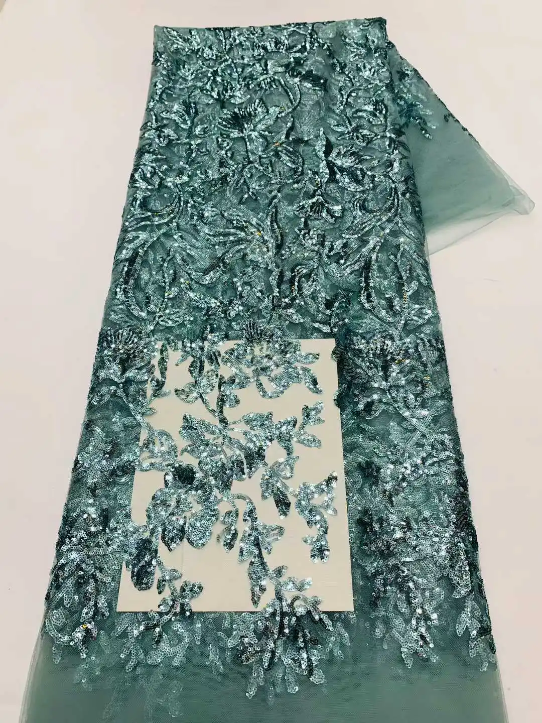 أحدث أنيقة لعام 2025 بأفضل جودة بألوان مختلطة فاخرة من الدانتيل مع قماش ترتر لفساتين السهرة للحفلات