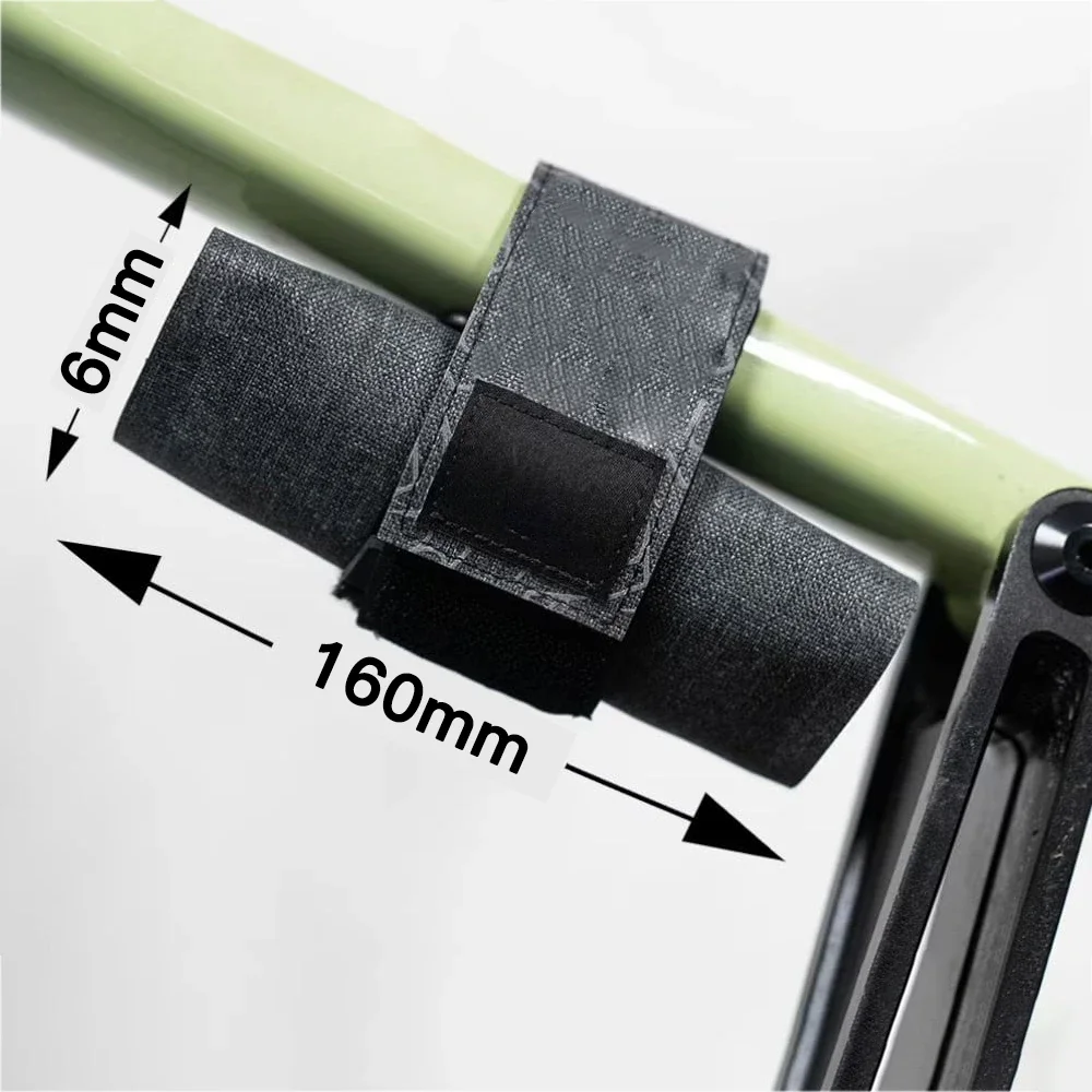 �y�Z�[�����z���W���[�����f�U�C���̖h�����[���]�ԃo�b�O�ŕ�܂ꂽ���]�ԃc�[���o�b�O�AMTB ���[�h�O���x���d�����]�ԃ}�E���e���o�C�N�ɓK���Ă��܂�