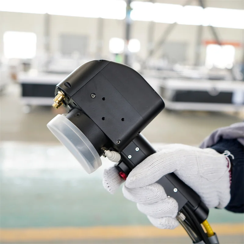 Portable 200w Fiber  Cleaning Machine  Rust Removal Machine Pulsed  Cleaner