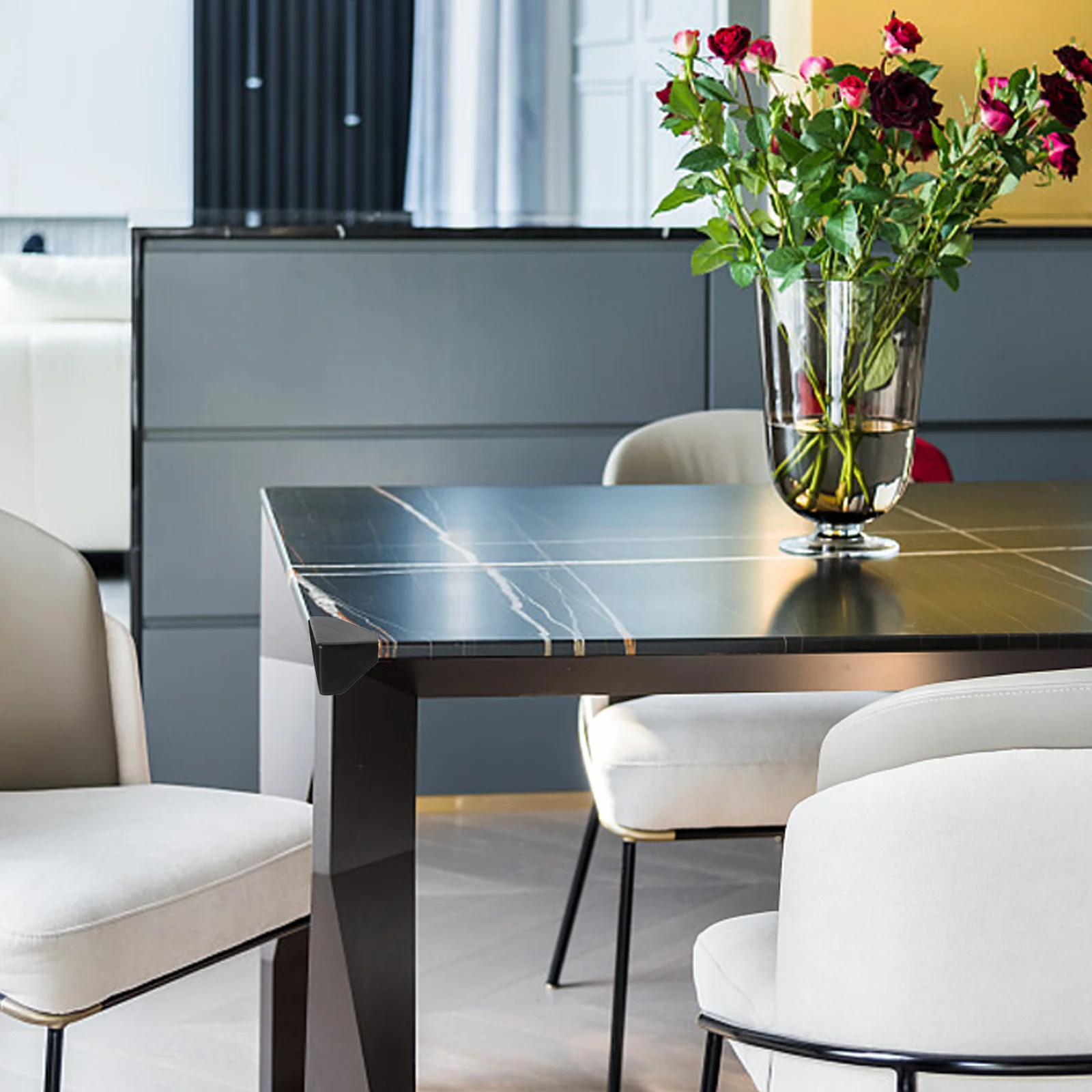 200Pcs Shipping Box Corner Protectors Plastic Packaging Corner Guards for Carton Cabinet Furniture Door Transport Protection