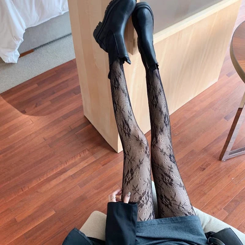 أسود ريترو روز زهرة الكرمة شبكة صيد السمك الدانتيل جوارب طويلة ضيقة للفتيات النساء قاع جوارب مثير لاسي شبكة صيد السمك الجوارب