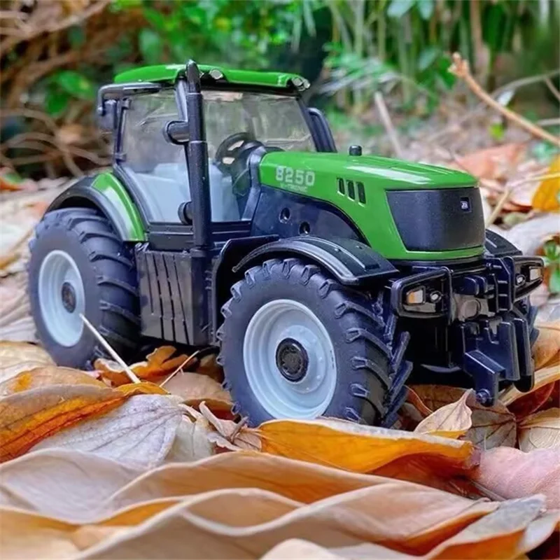 

1/30 Alloy Tractor Model Metal Agricultural Vehicles Farming Tool Tractor Car Cultivated Land Car Model With Light Kids Toy Gift