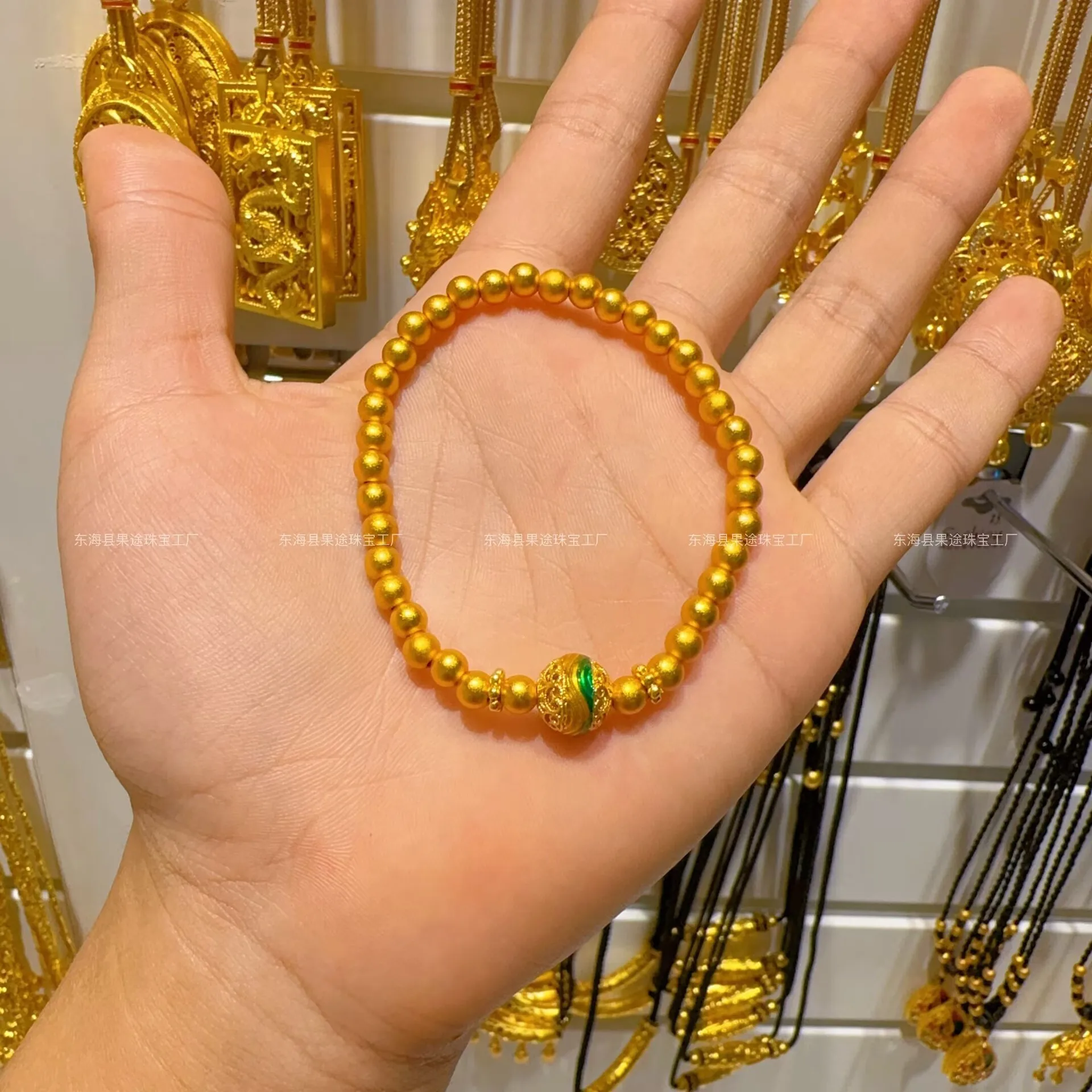 

Plated With Real Gold Retention Antique Sand Gold Brushed Enamel Hand Woven Feminine Charm Bracelet Gift Item That Girls Gift