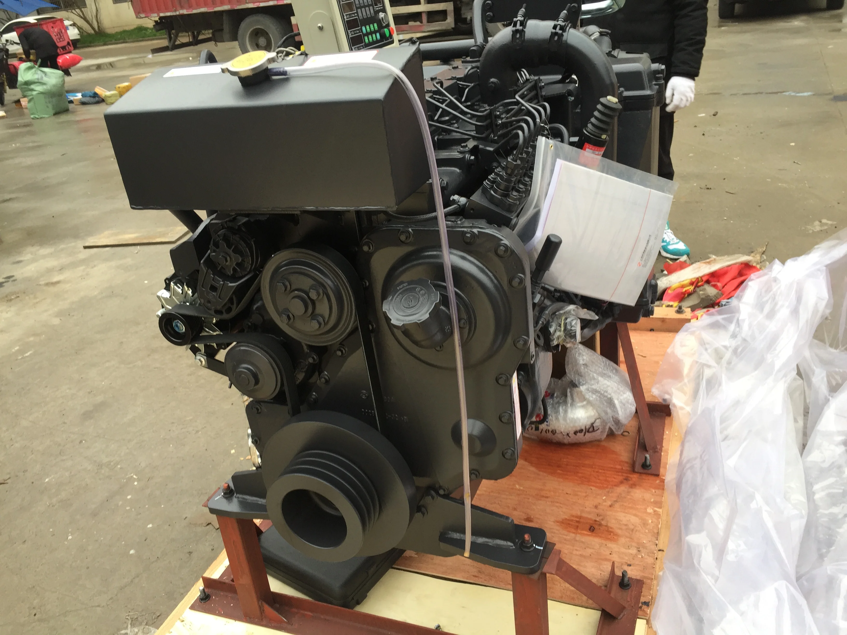 D683ZLCA9B SDEC Mesin Diesel 264KW/2430RPM Berpendingin Air Baru