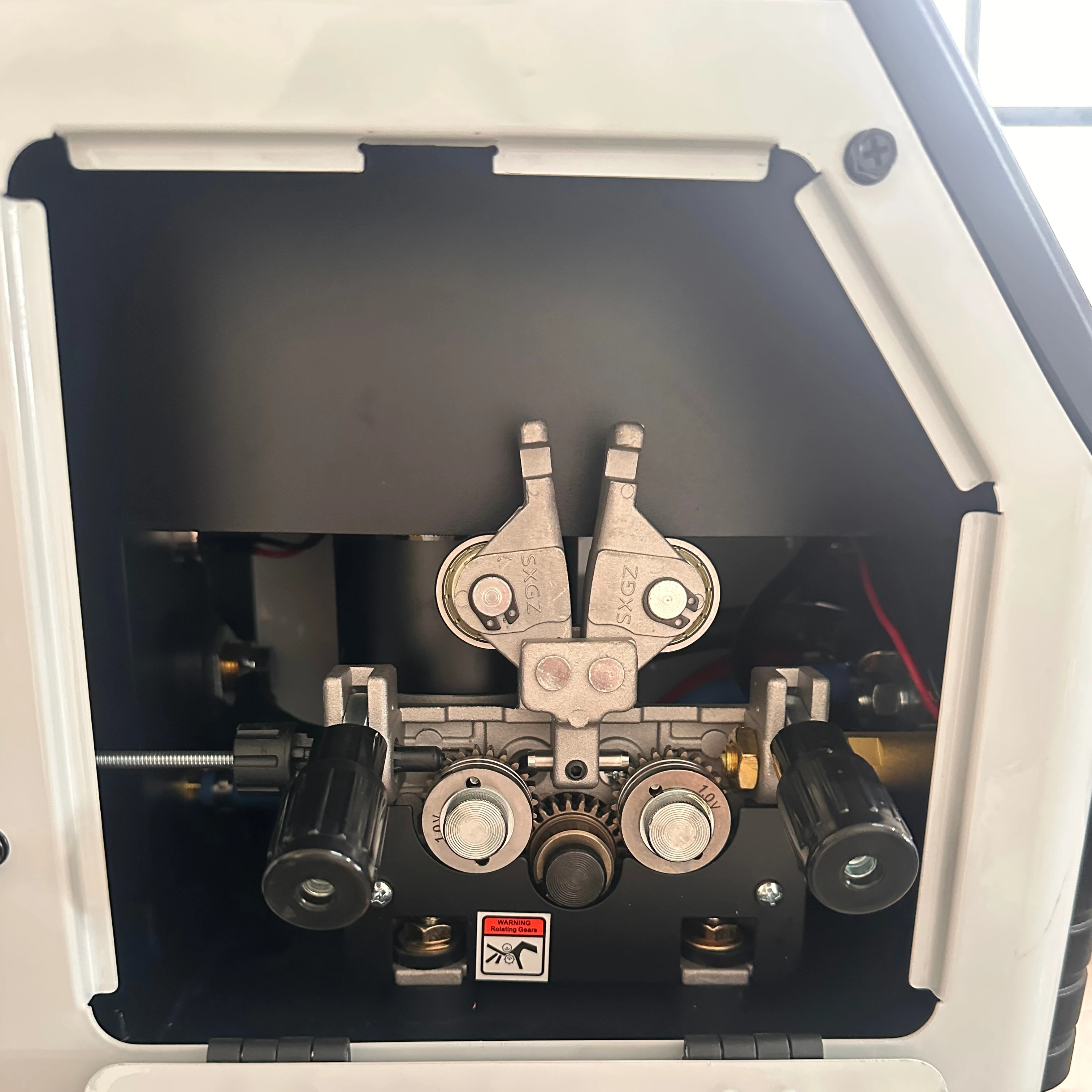 MIG500DP MIG Aluminum Welding Machine 500Amp Industry Use New Condition Double Driven Spoon 15kg Wire Fan Cooled 60%