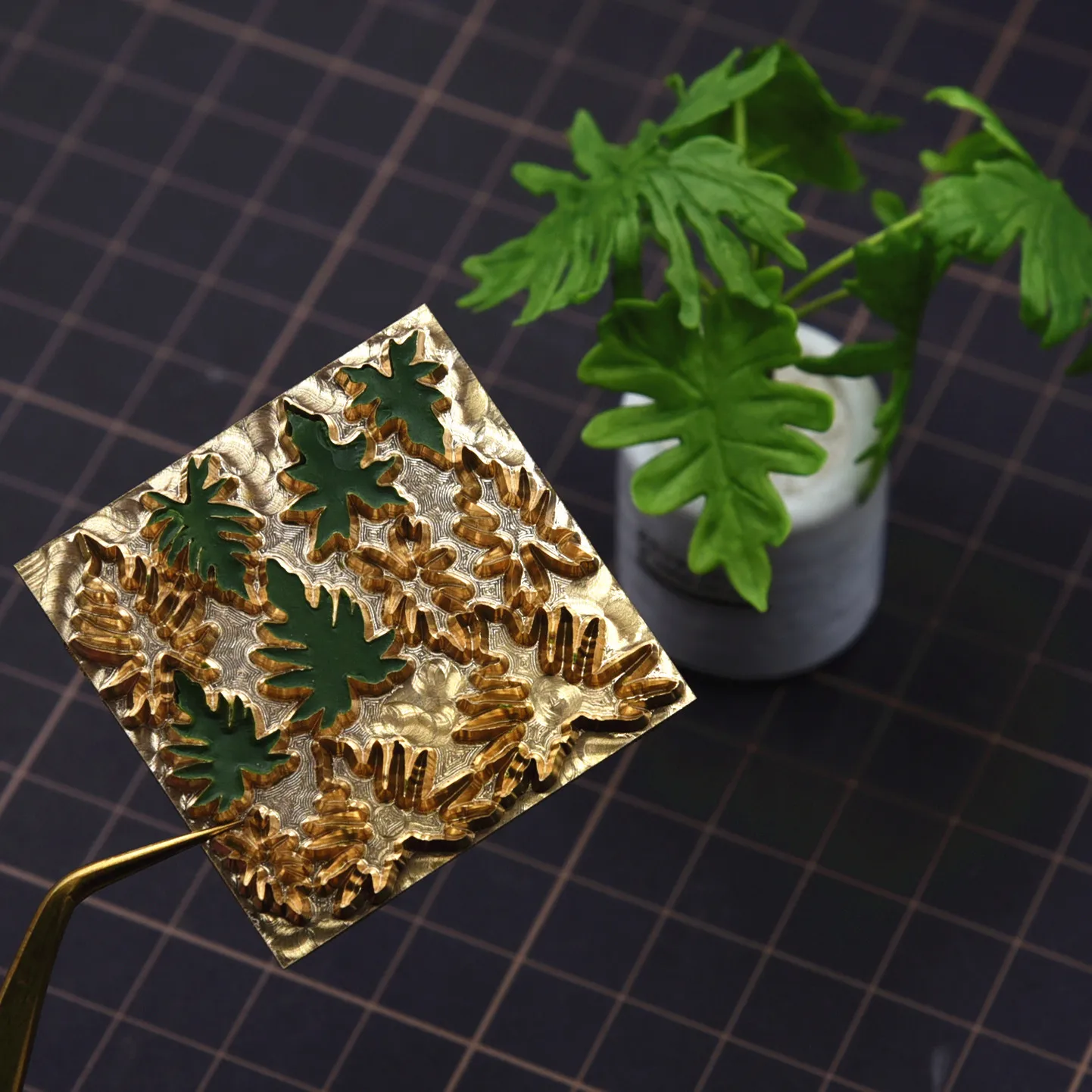Pottery Clay Doll House Plant Decoration Miniature Lace Tree Philodendron DIY Mold