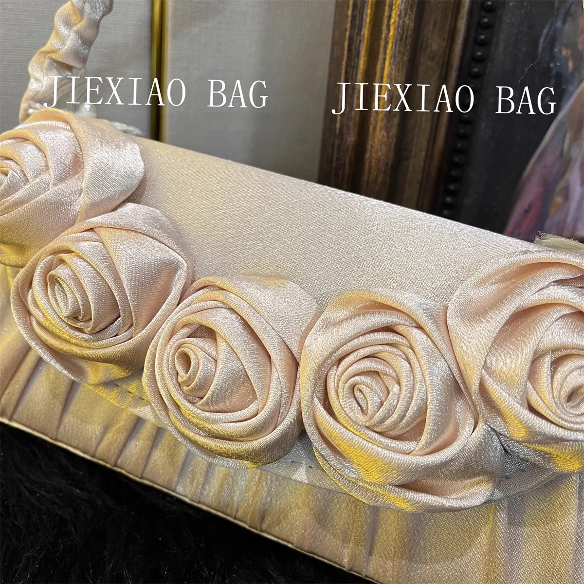 

Women's Handbag Fashion Pleated Satin Square Bag Handmade Foral Evening Bag Wedding Party Clutch Purse Shoulder Crossbody Bag