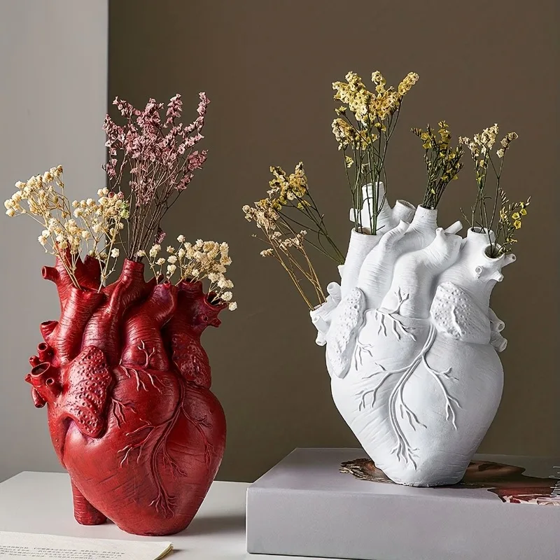 Black Anatomical Heart Vase Halloween Creative Heart Vase Resin Decorative Flower Vessel Modern Art Flower Vessel for Home Decor