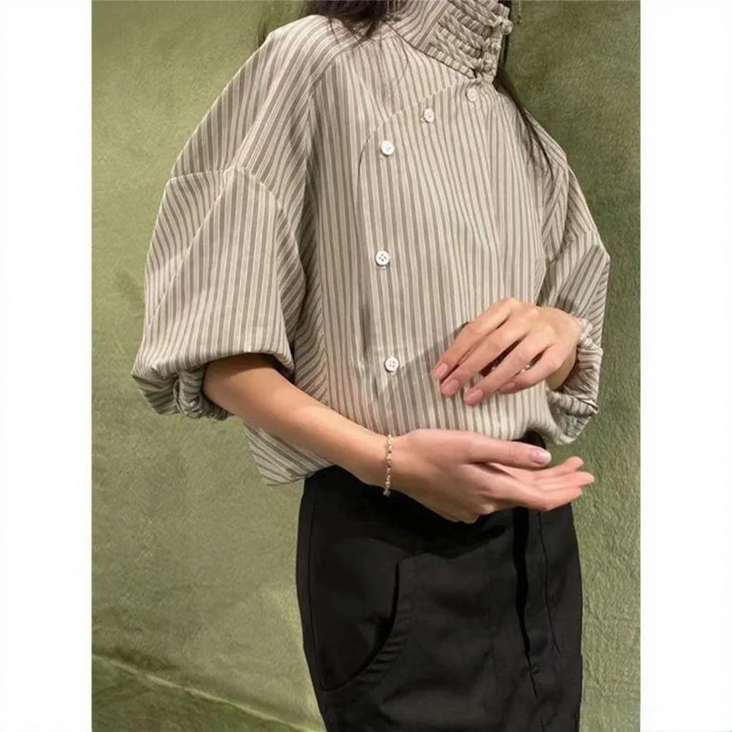 

New Chinese-style striped shirt for women, 2025 early autumn new style, casual loose-fitting stand-up collar button-up long-slee
