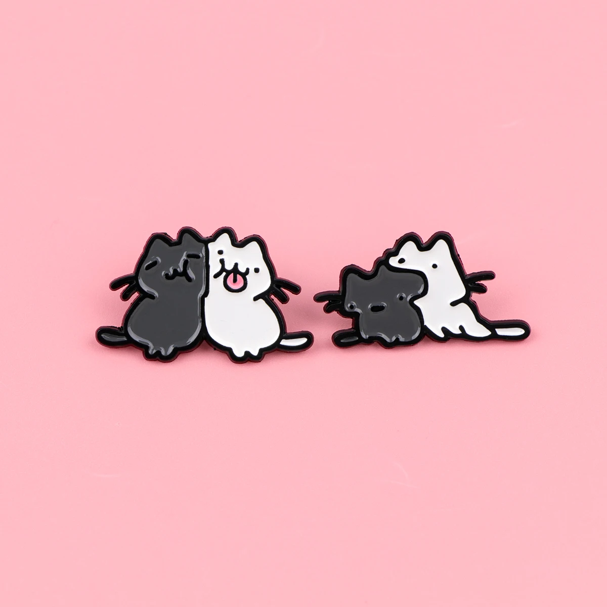 Niedliche Katzen-Paar-Emaille-Anstecknadel, Cartoon-Brosche, Reversnadel, Abzeichen für Rucksack, Kleidung, Accessoires, Tier-Schmuck, Freunde-Geschenke