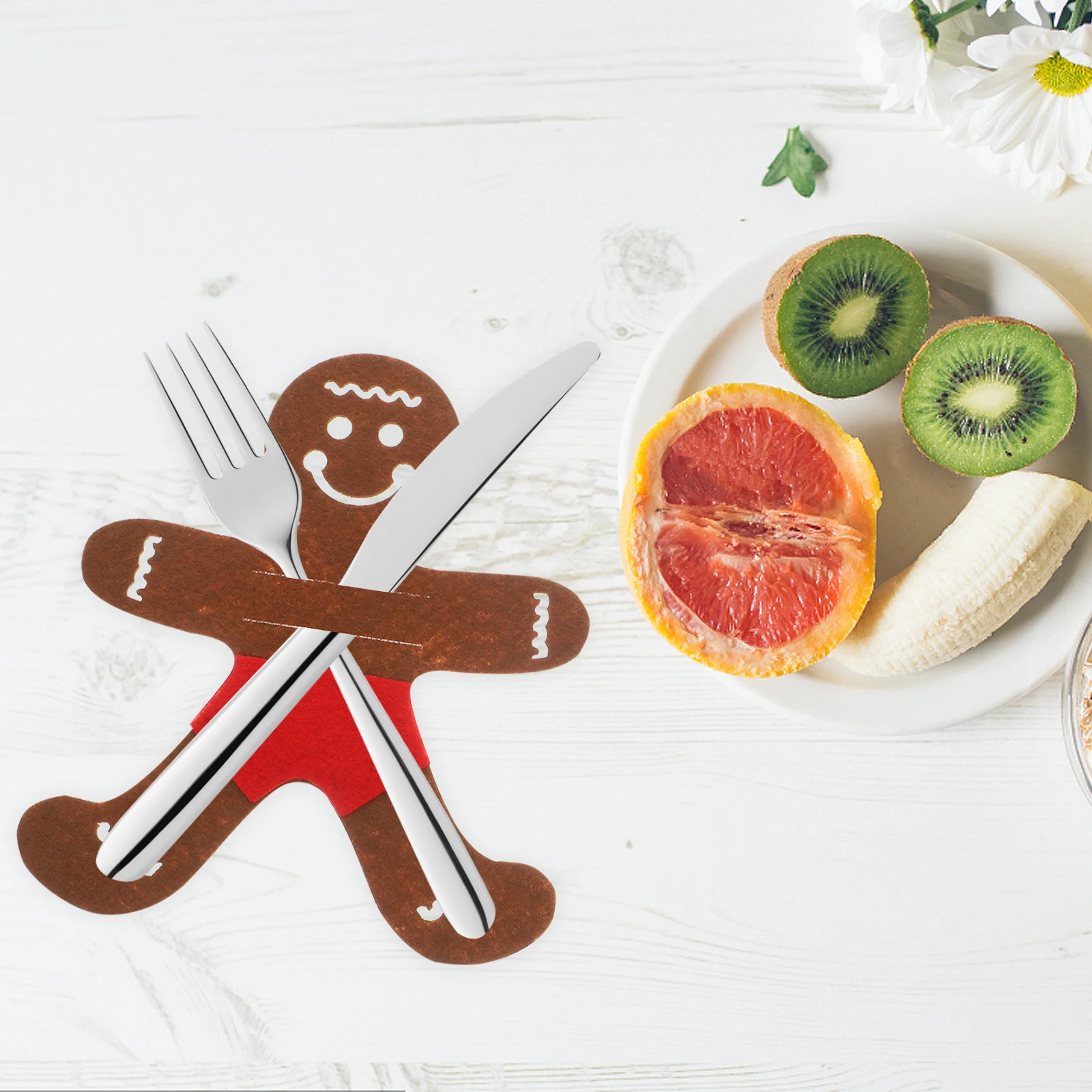 

12Pcs Gingerbread Man Cutlery Holders Cute Christmas Tableware Bags for Party Silverware Pouch Festive Dinner Decorations