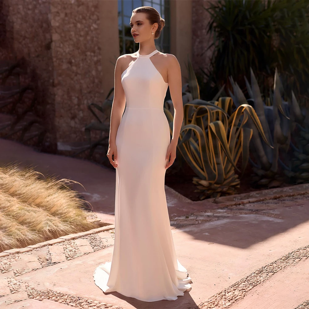 Robe de mariée sirène, col licou, sans manches, avec traîne Court, dos nu, personnalisée