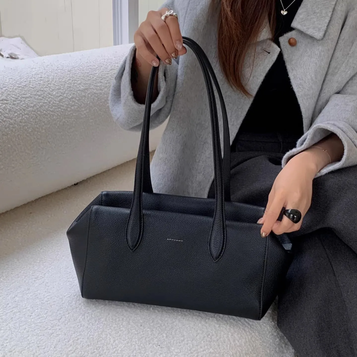 

Genuine Leather Tote Bag for Women, Autumn and Winter New Style, First-Layer Cowhide Shoulder Bag, Large-Capacity Hand-Held Boston Bag