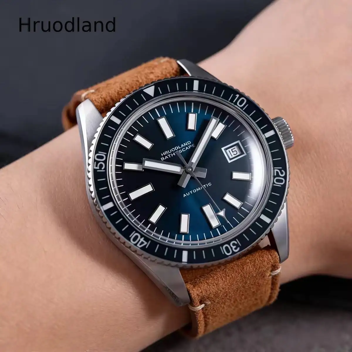 

Hruodland 2026 NEW Automatic Watch Men Blue Dial Brown Leather Strap 200M Waterproof Dive Watch Vintage Mechanical Wristwatch