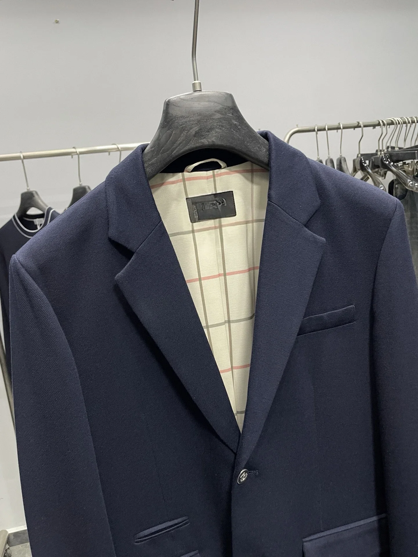 

LP wool modal Italian business casual suit