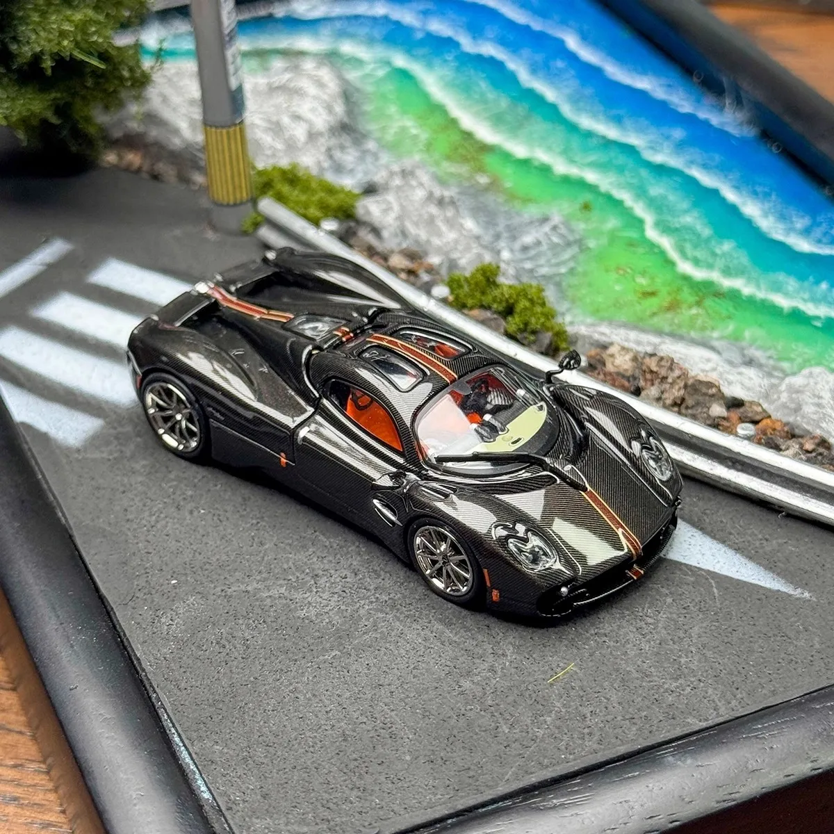 Modèle CM 1: 64 modèle de voiture en alliage de supercar Pagani Utopia