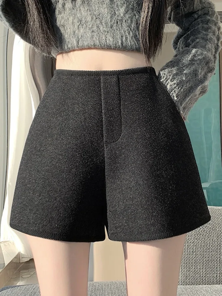 High end solid wide leg shorts women's winter new Korean version high waisted versatile straight leg casual pants