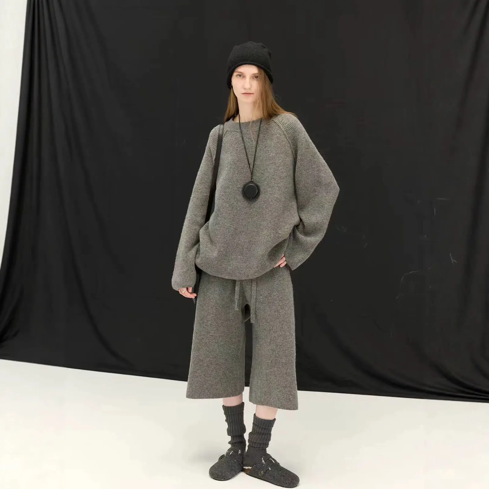 French Minimalist Set Women'S Autumn And Winter Round Neck Loose Knit Sweater Paired With Wide Leg Pants Two-Piece Set