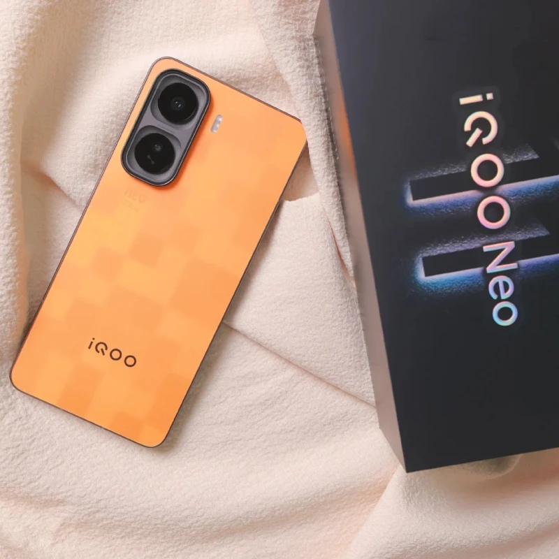 كاميرا ViVO iQOO Neo11 5G Snapdragon 8 Ultra Gen1 Google Play 2K+ AMOLED 144 هرتز 50 ميجا بكسل HDR 100 وات 7500 مللي أمبير في الساعة OriginOS6 NEO11