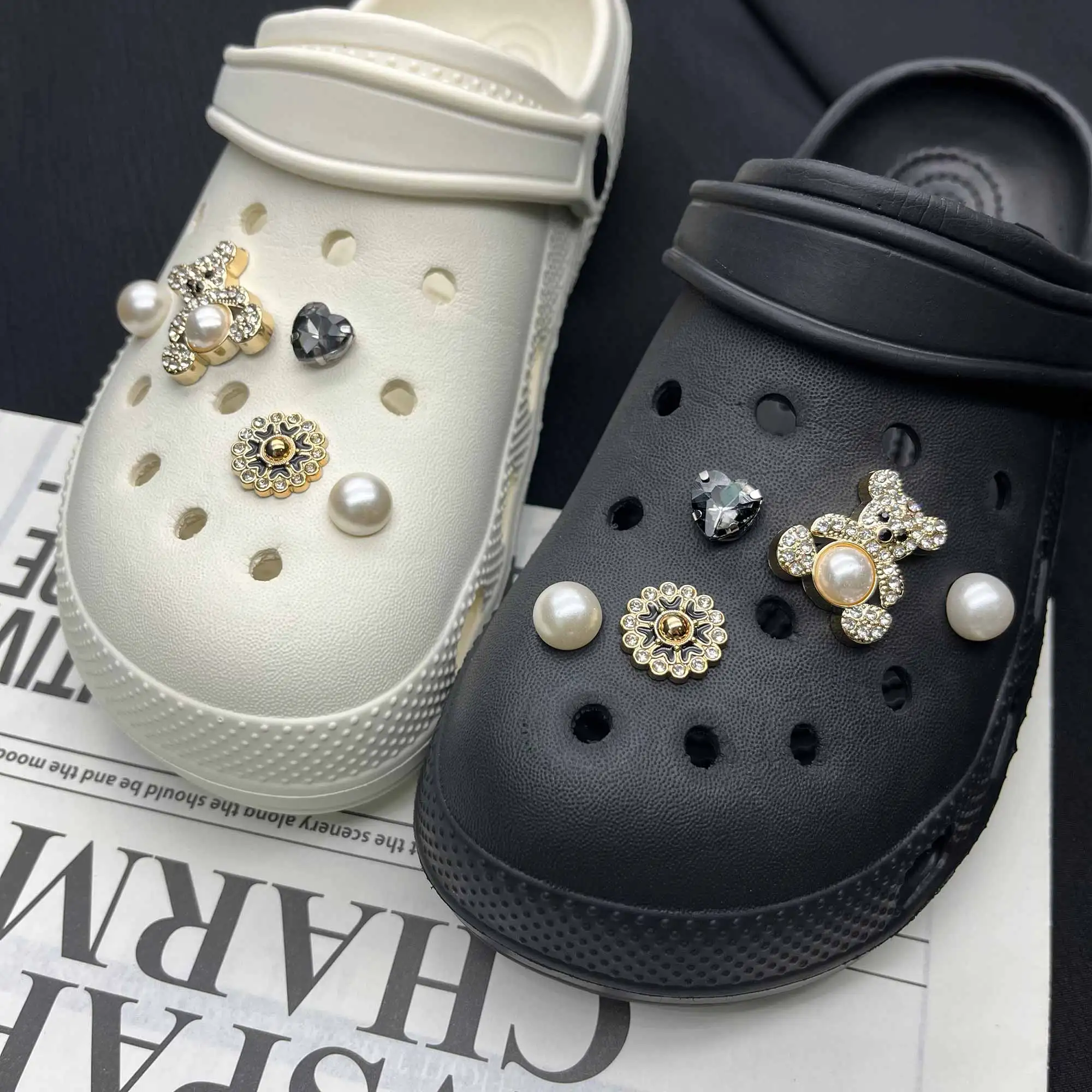 

INS Golden Simple Bear Set Pearl Rhinestone Set Shoe Charms for Crocs Garden Sandals Slipper Accessories Clogs Pins Girl Gift