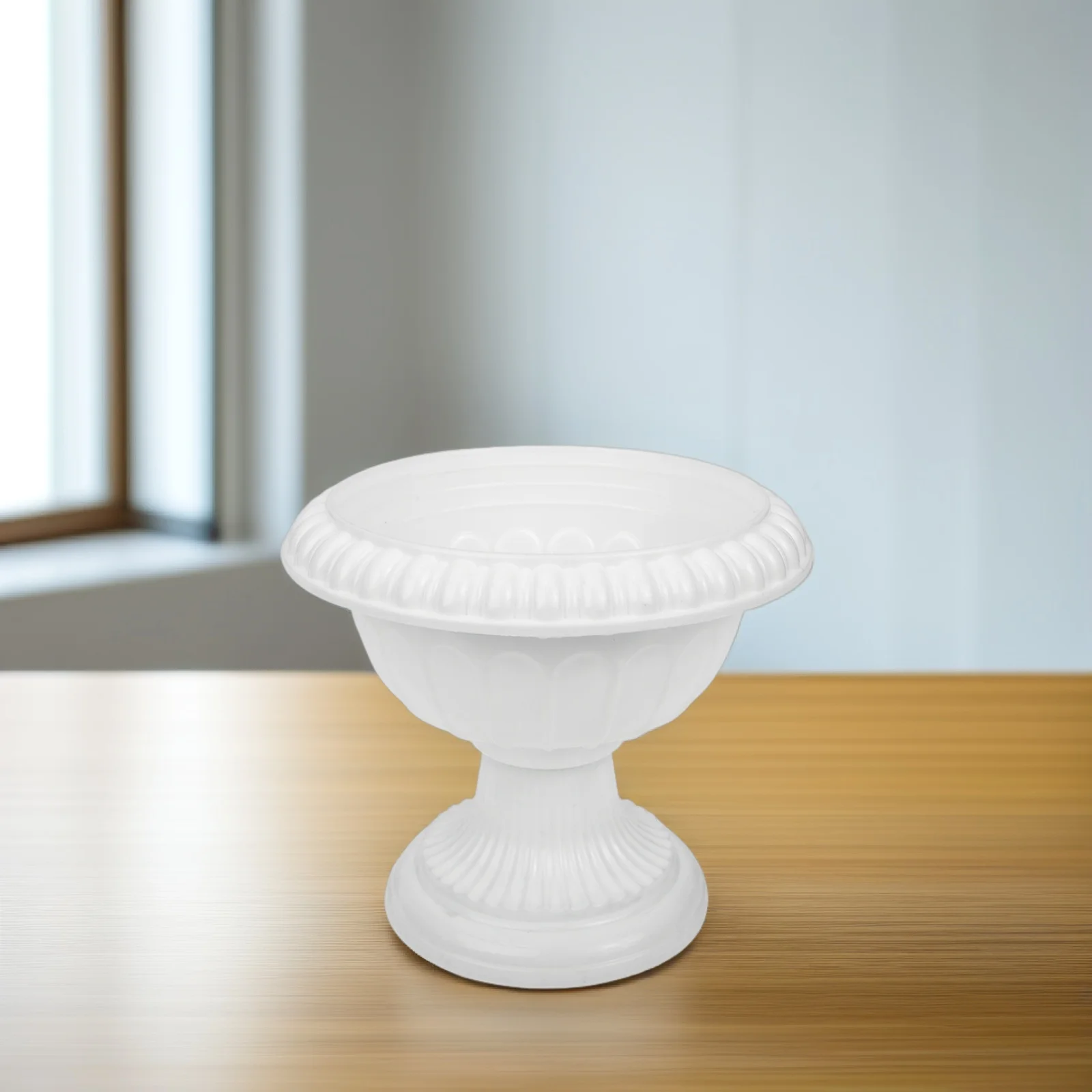 

4 Pcs Decor European Style Flower Pot Small Urn Vase Decorate White Plastic Planters Bride