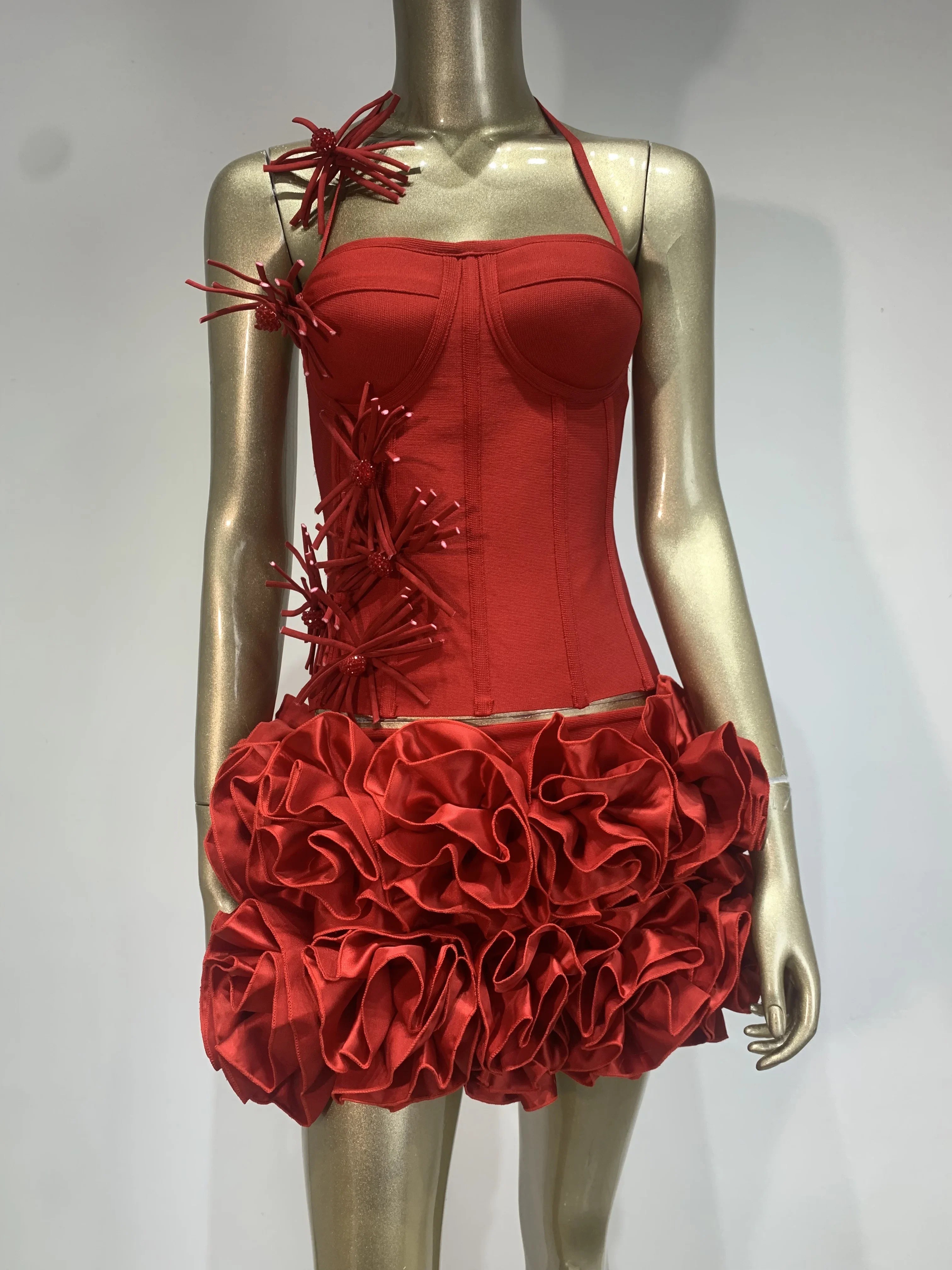 

Women's Set High-end Fashion Red Suspender Sloping Collar Tight Corset Top and Mini Rose Skirt Nightclub Party Set