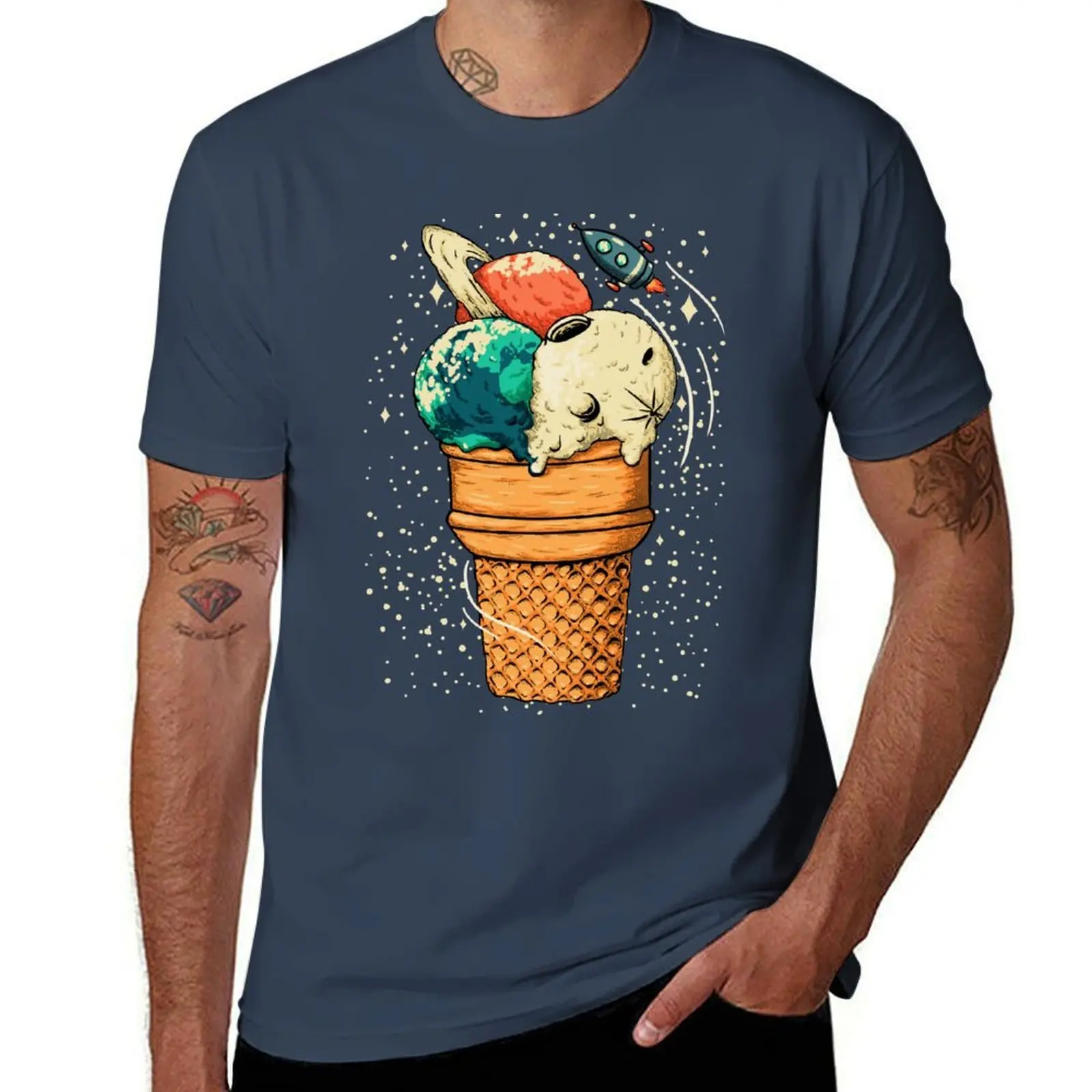 Camiseta Space Ice Cream - Triple Scoop Planet, Great Icecream Vanilla Moon, Pappermint Mint Chocolate Chip Earth, Melon, Cantalo