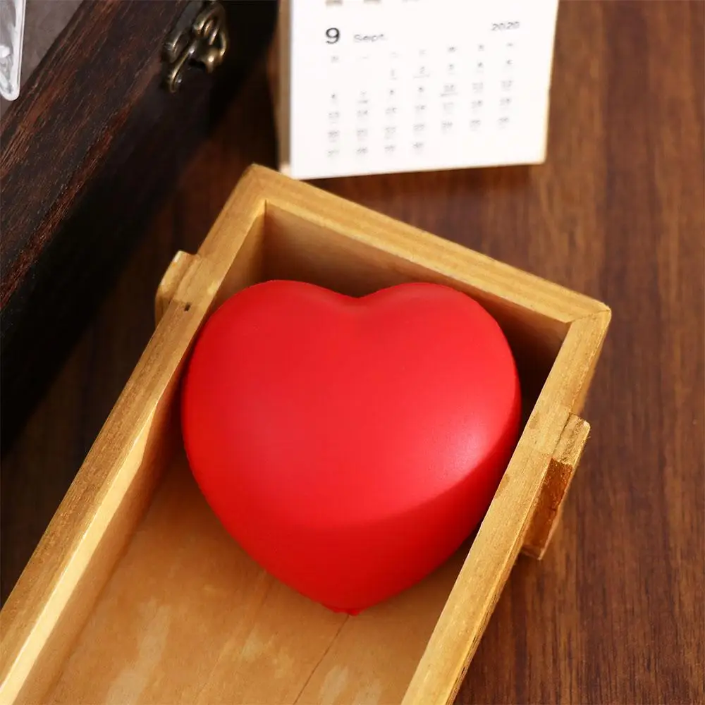 7cm Heart Stress Balls Valentine\'s Day Heart Shaped Foam Stress Relief Ball Valentine Home Theme Party Decor