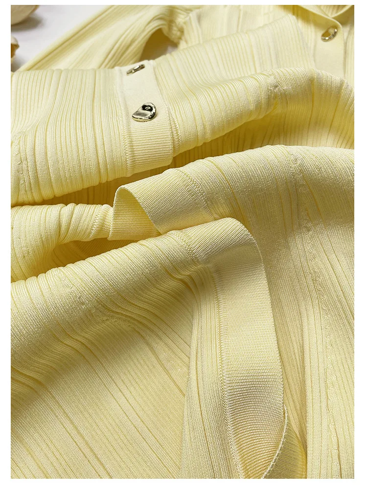 Dress for women Knitted dress slim fit, age reducing cream yellow collar, long sleeved French light luxury and niche temperament