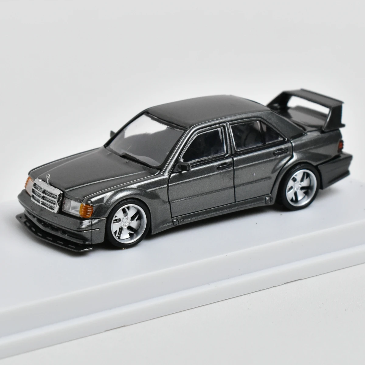 SEEKER 1:64 190E 2.5-16 Evolution Diecast Model Car - AliExpress 26