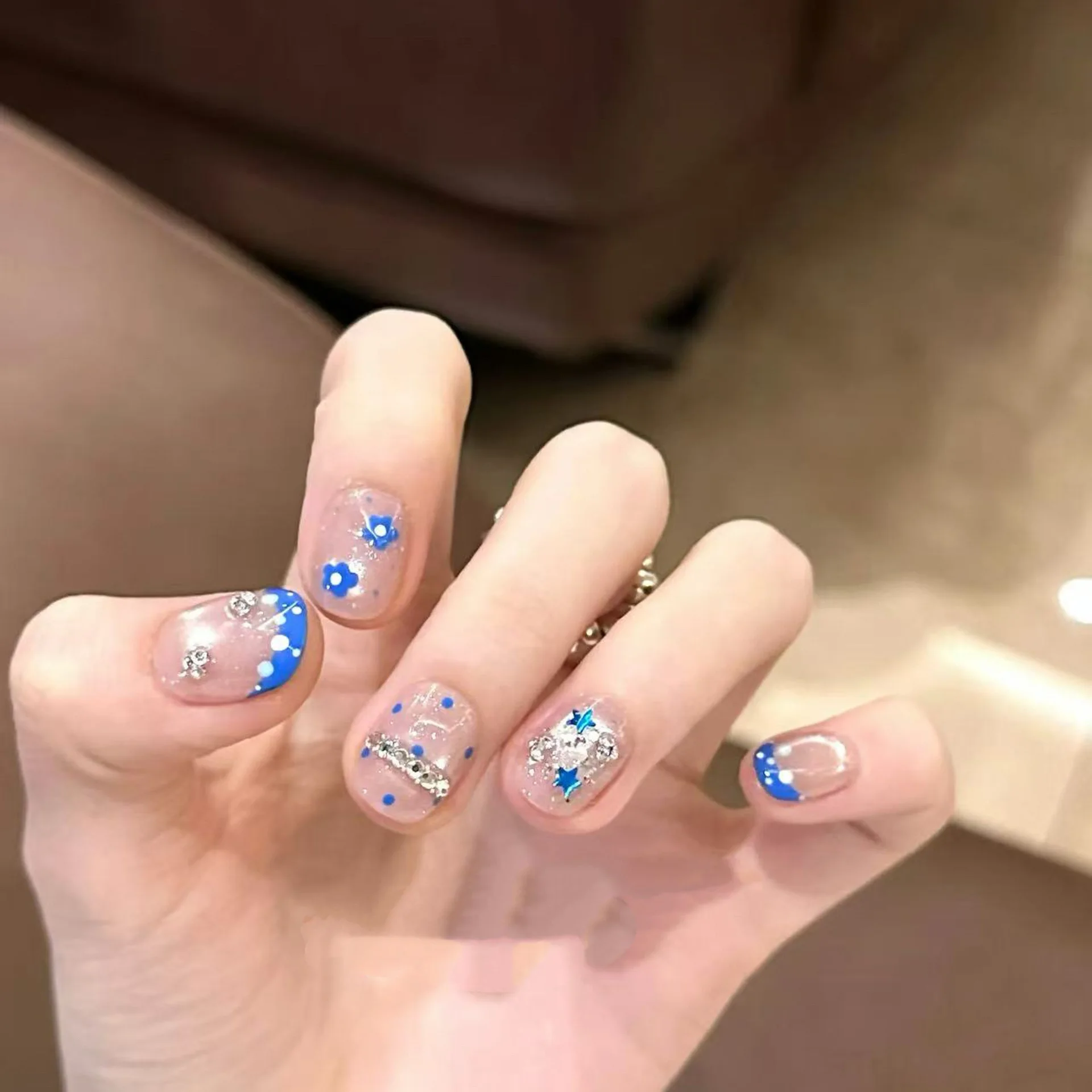 10pcs Handmade Short French Press On Nails Shiny Cat Eye Blue Small Flowers Rhinestone Design Fake Nails Wearable Nails Art Tips