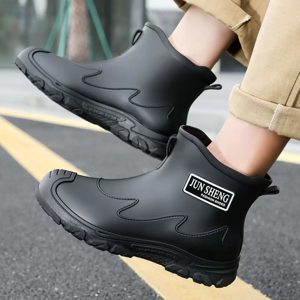 

Men Thick Sole Ankle Rain Boots Waterproof Non Slip Four Seasons Round Toe Slip On Unisex Kitchen Work Shoes Fishing Wader