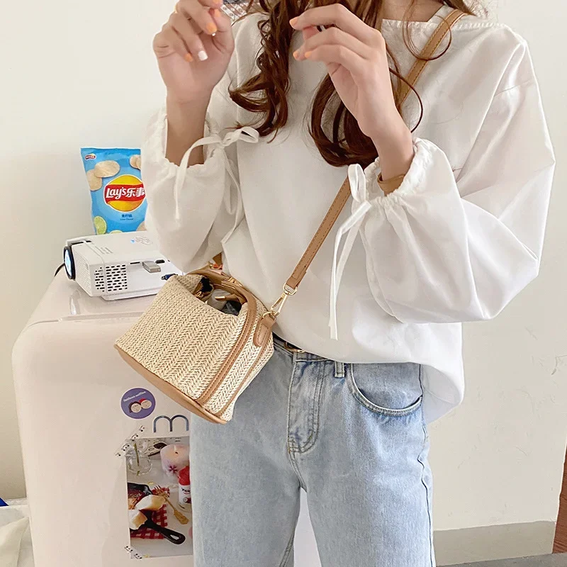 Straw Crossbody Bag For Women 2022 New Bohemian Small Knitting Summer Purse And Handbag Vacational Bucket Beach Bags