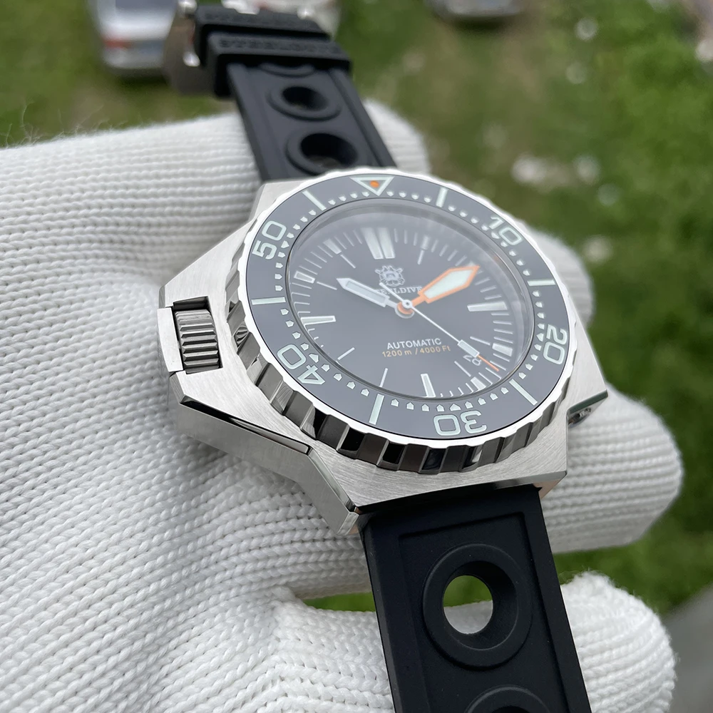 STEELDIVE Men Automatic Watch Sport Mechanical Wristwatch Diving 120Bar Waterproof Luminous Ceramic Bezel NH35 Integrated Case