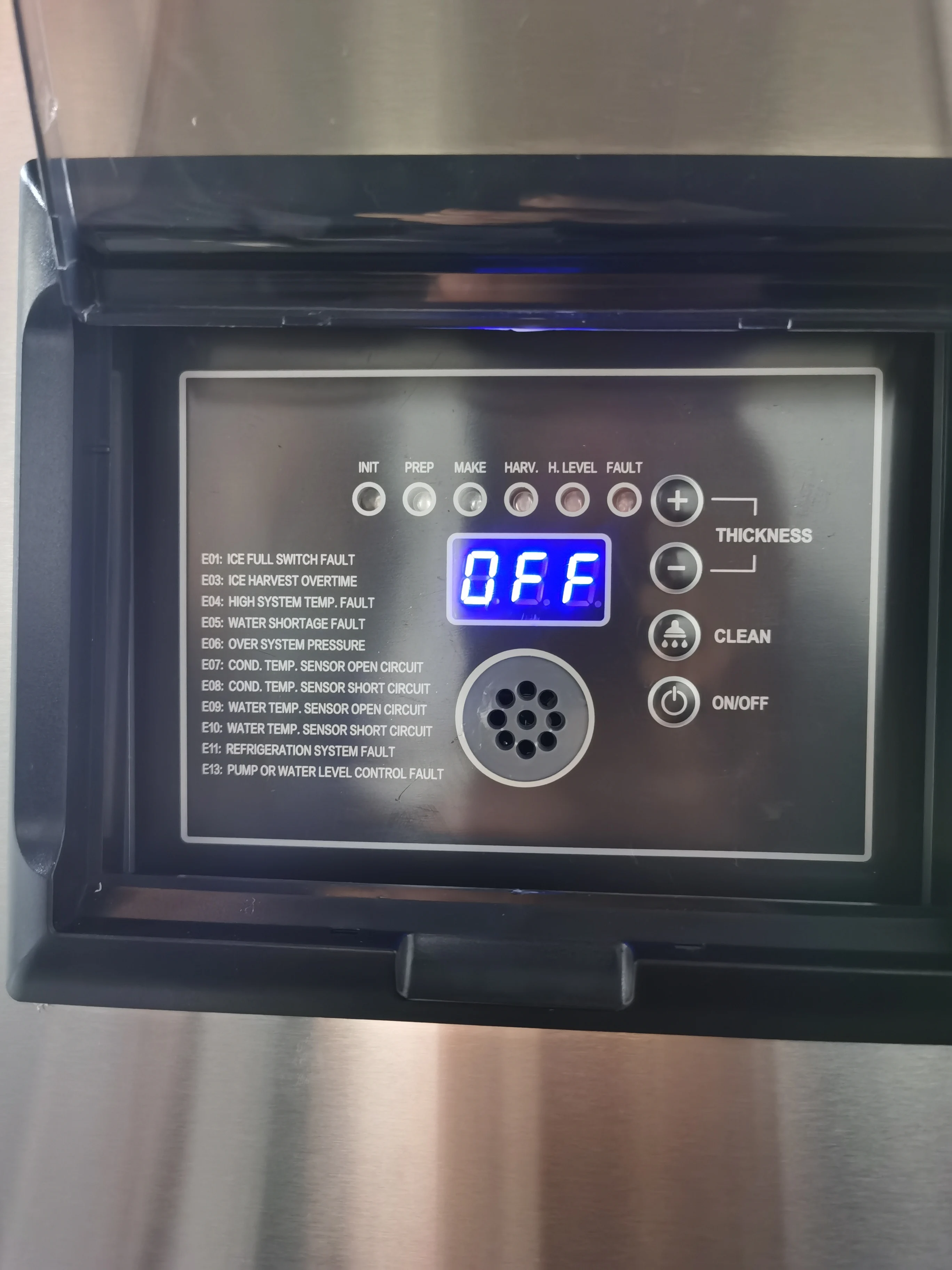 الفولاذ المقاوم للصدأ التلقائي تدفق المياه مبرد الهواء التجارية كريستال كتلة آيس كيوب صانع آلة السعر مع صندوق تخزين الجليد