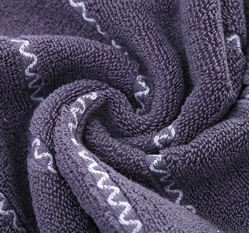 Haushalts-Reinbaumwollhandtuch Schnelltrocknend Superweich Superabsorbierend Verdicktes Erwachsenen-Badetuch Paar-Großhandtücher – Detail 4
