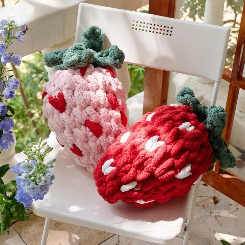 Knitting Strawberry Pillows Heart Cushion Kawaii Gift Bedding Decorative Pillow For Sofa Modern Fashion Home Decorations