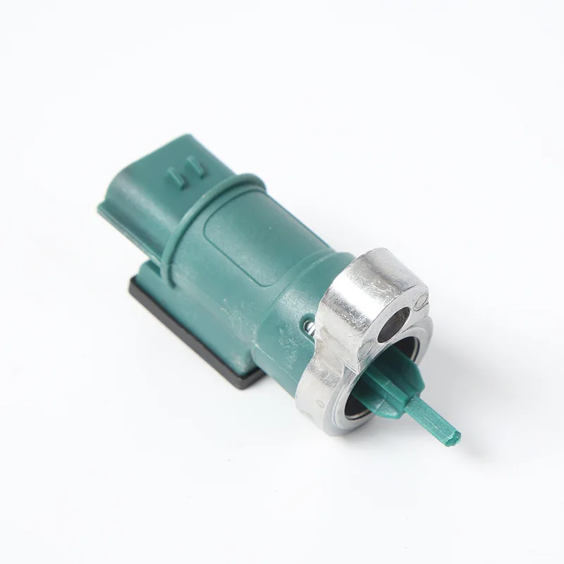 YBE100530 is suitable for Land Rover Defender car odometer speed sensor