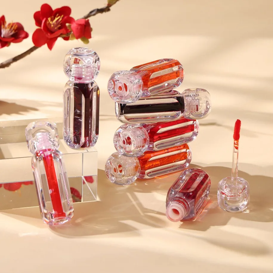 Etichetta privata Trucco vegano Logo personalizzato all'ingrosso 3 in 1 Lip Guancia Tinta per occhi Rossetto liquido Facile miscelazione Lucidalabbra multiuso