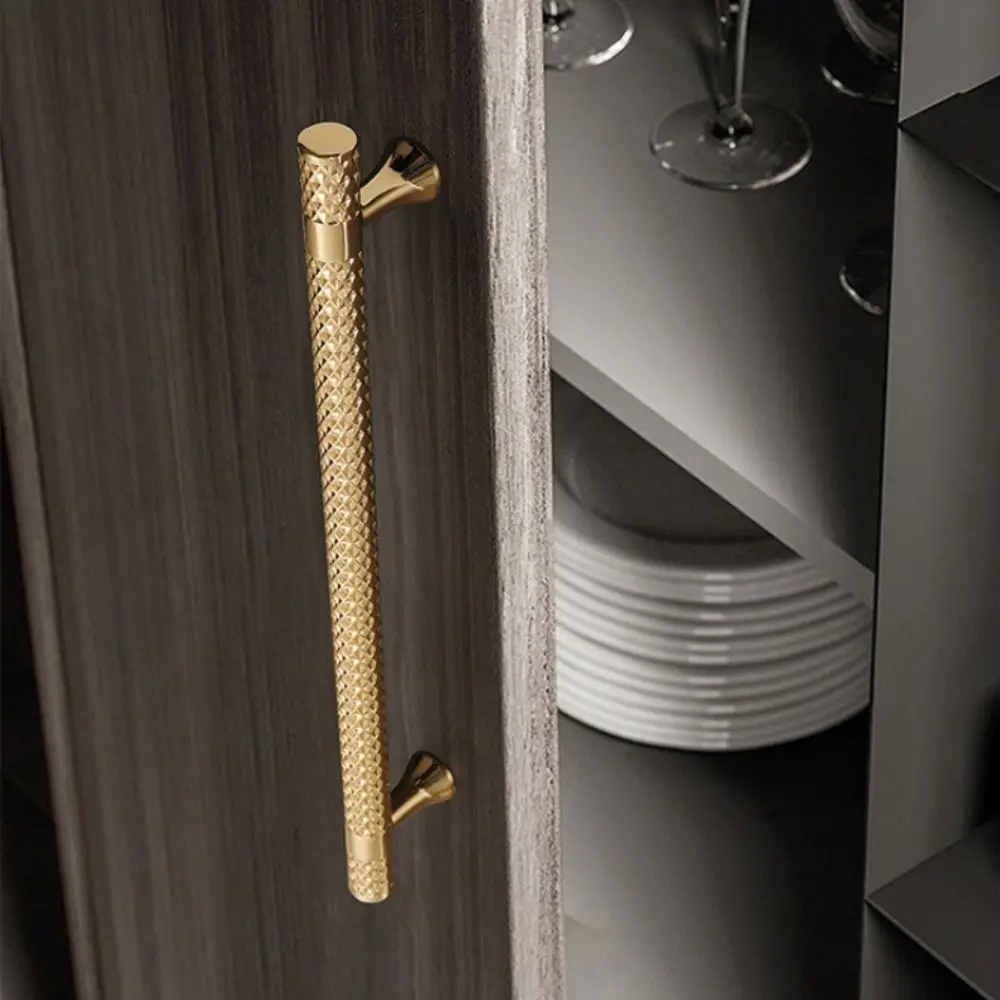 Zinc Alloy Cabinet Door Pulls Nordic Style Copper Finish Cabinet Handles Black Color Gold Finish Drawer Knobs Wardrobe Drawer
