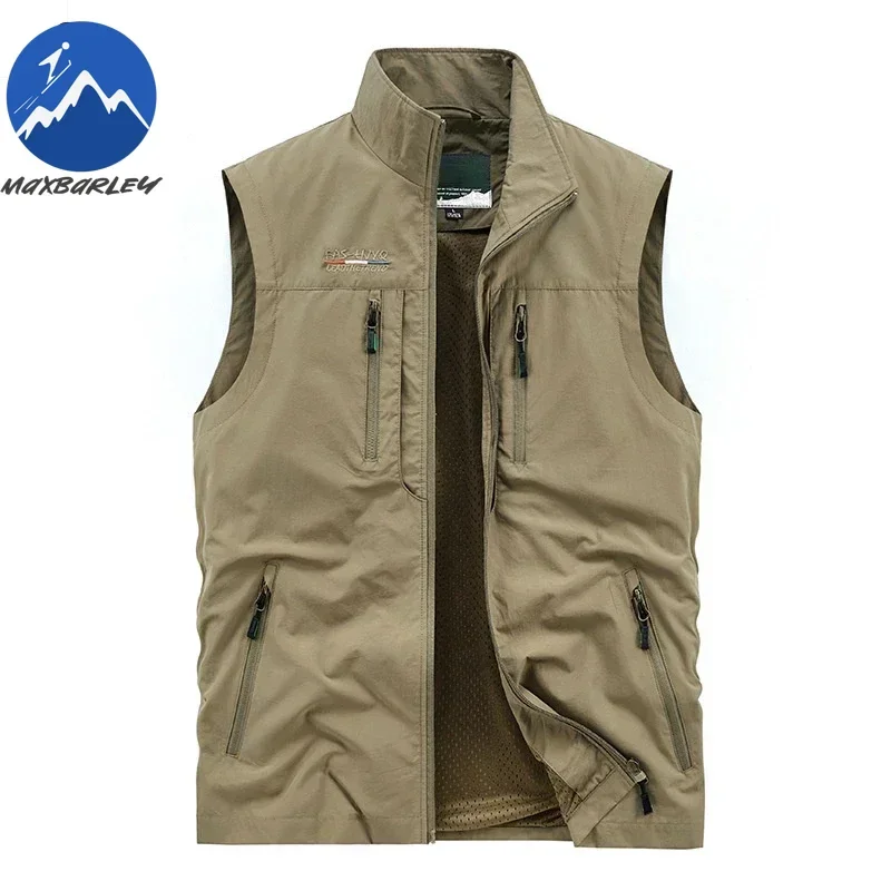Sleeveless Jacket Vest Men 2025 Summer Cargo Climbing Hunting Waistcoat Club Photographer Fishing Vests Camping Working Clothes