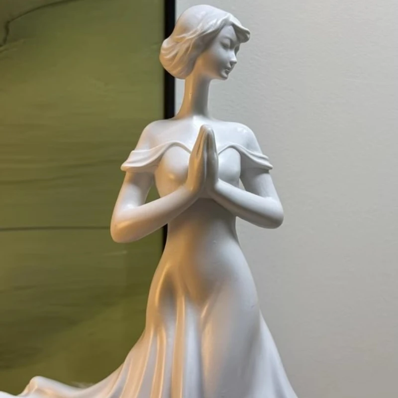 

art ornaments prayer plain shadow Creative figure high-end sculpture model living room entrances study room home decoration gift