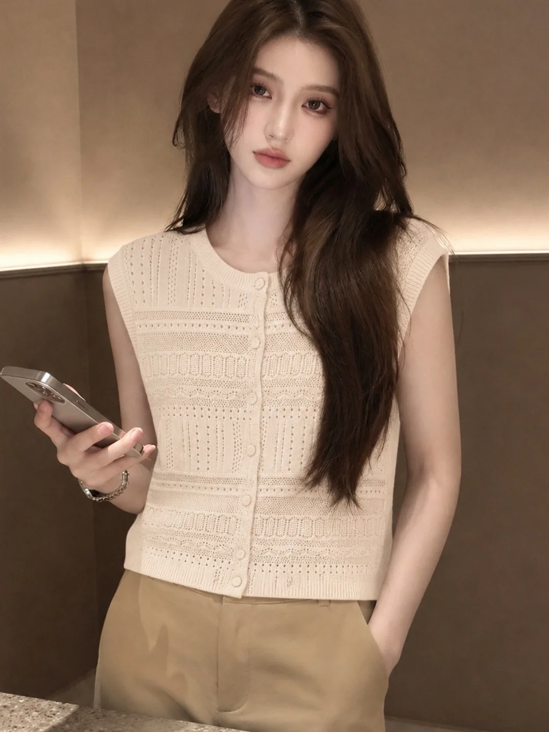 

Soft Style Hollow out Knitted Ice Silk Vest Women's Summer Loose Fit round Neck Top Versatile Casual Fashion Inner Wear