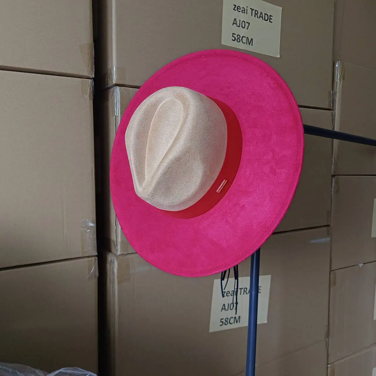 Two-tone color Vegan suede fedora hat top 9.5 cm brim jazz hat panama hat for men and women Hat Burning шляпа женская