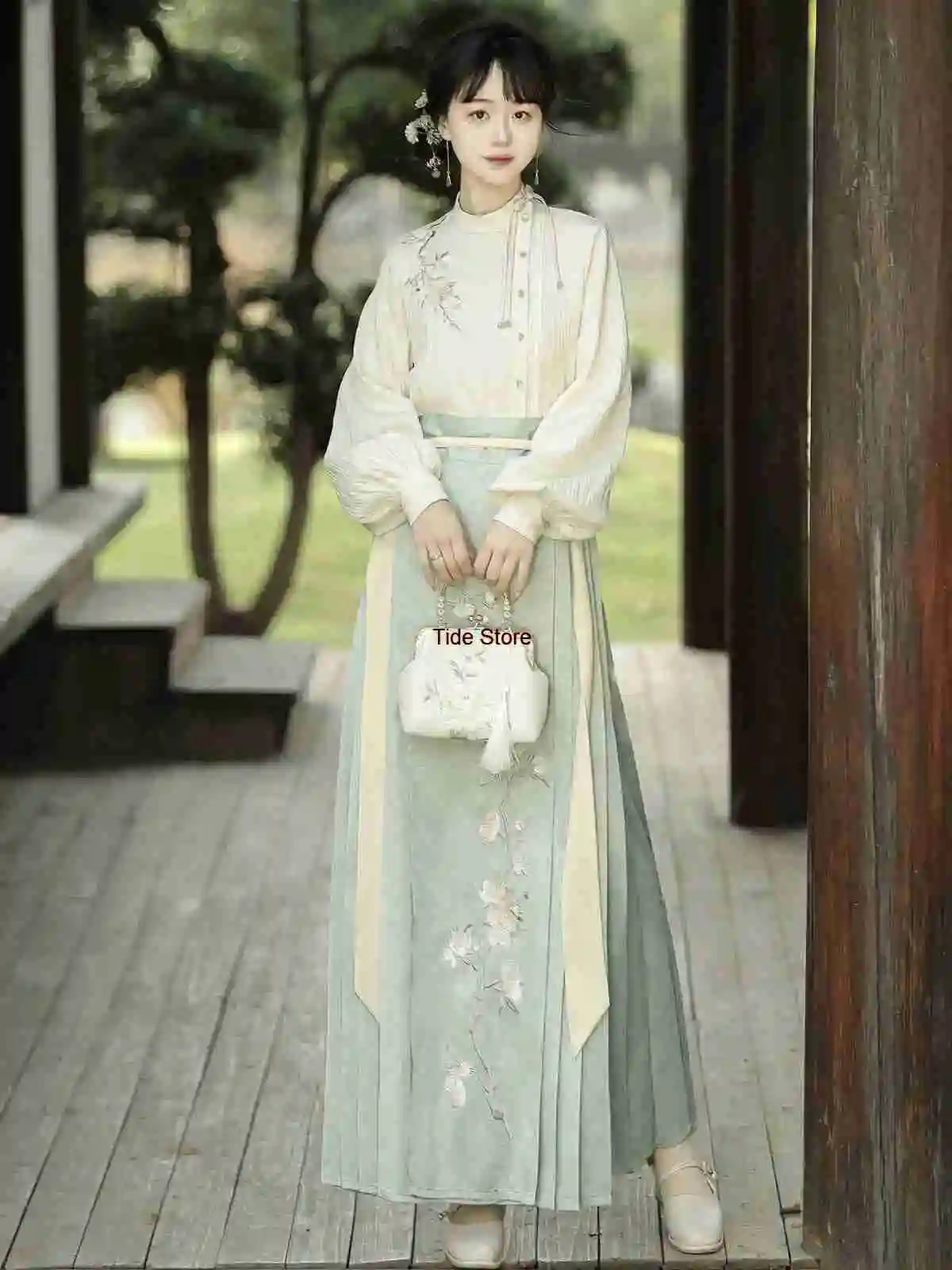 

Manhua Branch Improved New Chinese Style Hanfu Women's National Style Daily Top Horse Face Skirt Set Spring and Autumn