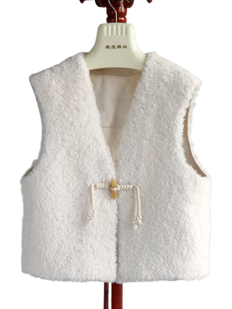 2025 Imported lamb fur vest wool composite fur integrated V-neck fur vest short vest