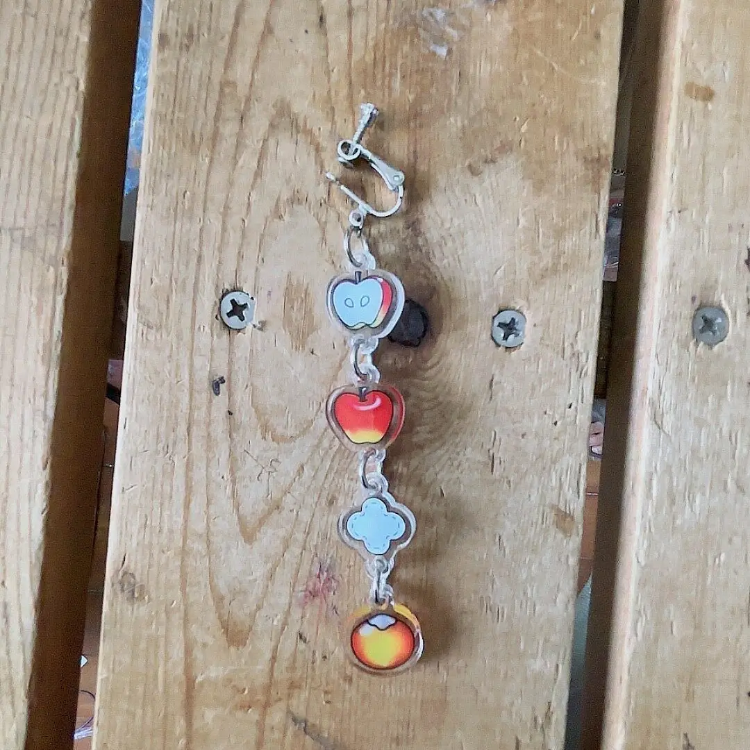 1 Piece Scarlet Moon Clip-On Earrings Cute Apples Ear Ring VTuber Shironami Mei Cosplay
